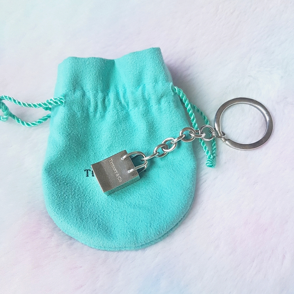 T&Co. Shopping Bag Charm Key Chain